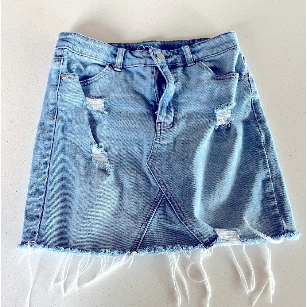 Art class girls denim skirt. Size XL 14